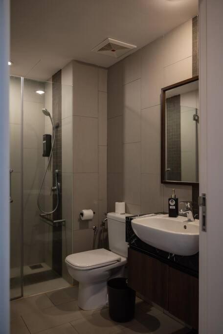 Deluxe Seaview Suite Twin Bed By The Only Bnb Tanjung Tokong Exteriér fotografie